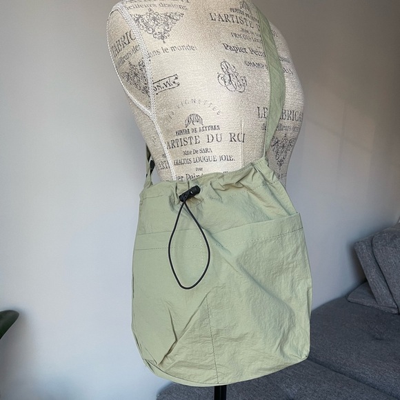 Green Nylon crossbody bag - Picture 2 of 11